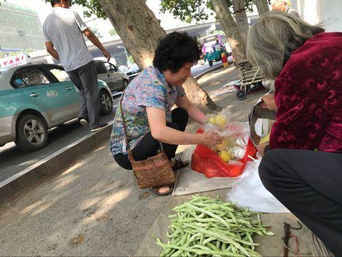 台湾水果奶奶，高清图片背后的甜蜜故事