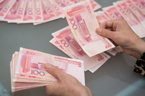 汇率波动下的财富对比，香港60万港元相当于人民币多少钱？香港60万元相当于人民币多少钱呢视频
